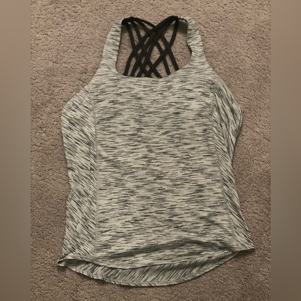LuLulemon tank top